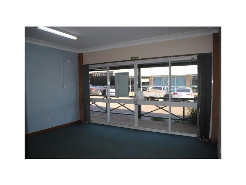 1+3/3460 Pacific Highway, Springwood QLD 4127