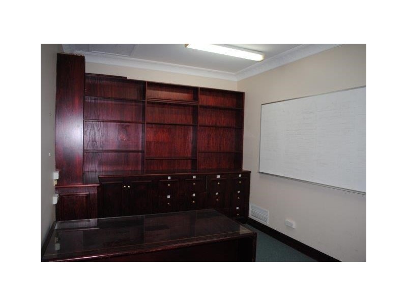 1+3/3460 Pacific Highway, Springwood QLD 4127