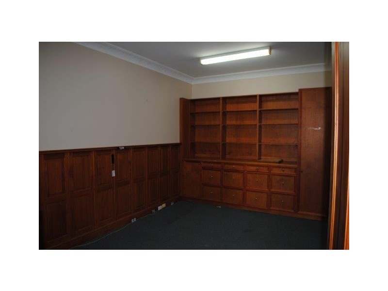 1+3/3460 Pacific Highway, Springwood QLD 4127