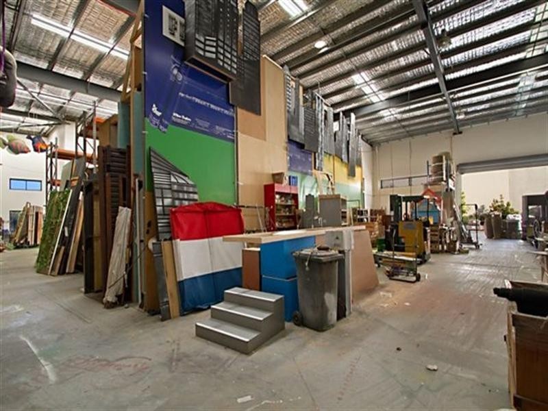 1/64 Meakin Road, Meadowbrook QLD 4131