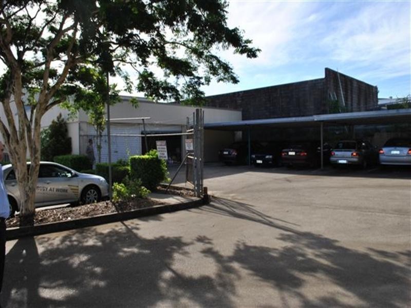 Suite 4/3368 Pacific Highway, Springwood QLD 4127