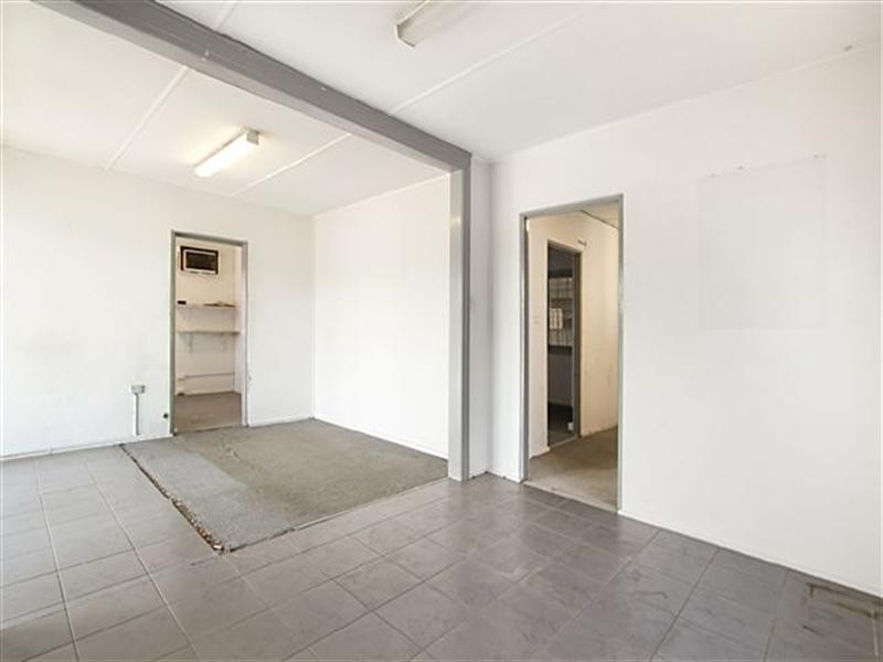 50 Compton Road, Woodridge QLD 4114