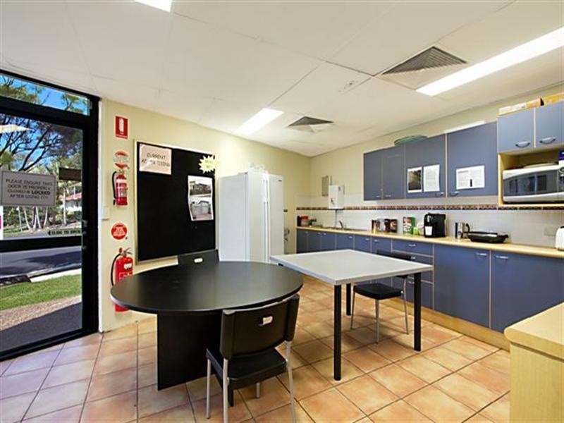 3 Westmoreland Boulevard, Springwood QLD 4127