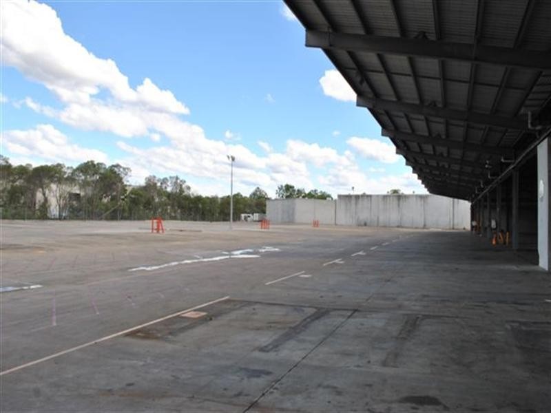 24 Nealdon Drive, Meadowbrook QLD 4131