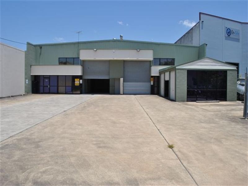 38-40 Nealdon Drive, Meadowbrook QLD 4131