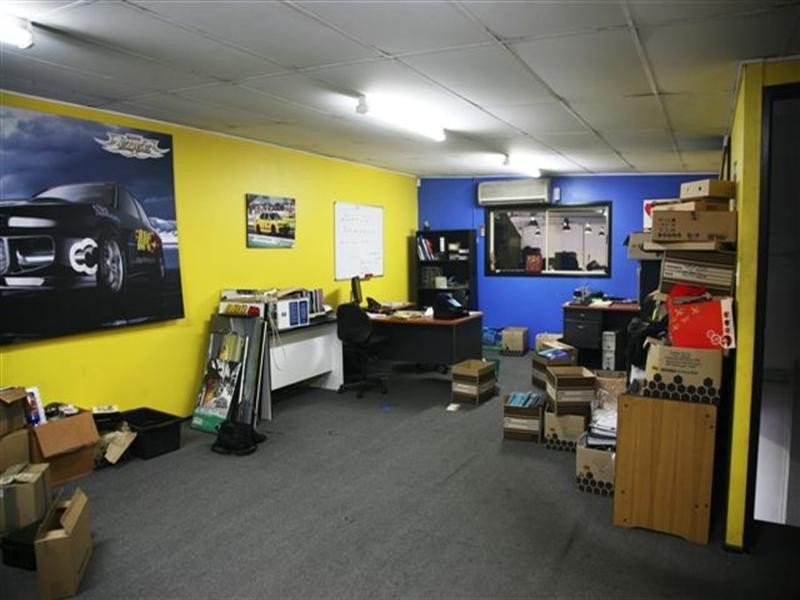 2928 Logan Road, Underwood QLD 4119