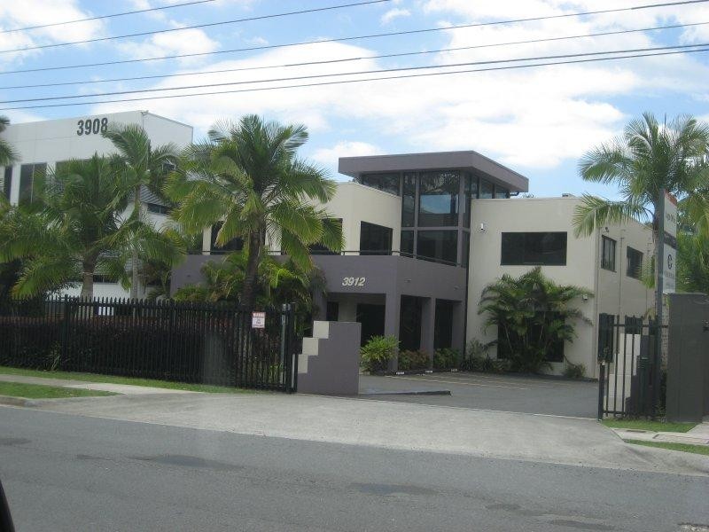 3912 Pacific Highway, Loganholme QLD 4129