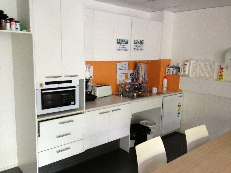 3912 Pacific Highway, Loganholme QLD 4129