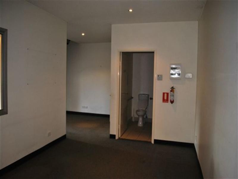 9A/3352 Pacific Highway, Springwood QLD 4127