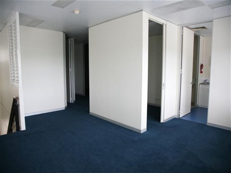 3B/3352 Pacific Highway, Springwood QLD 4127