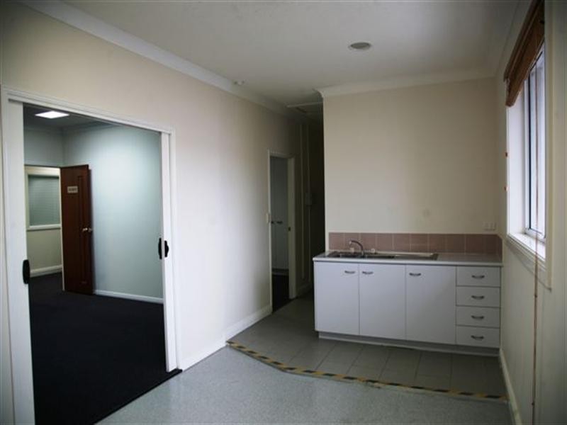 2/22 Vanessa Boulevard, Springwood QLD 4127