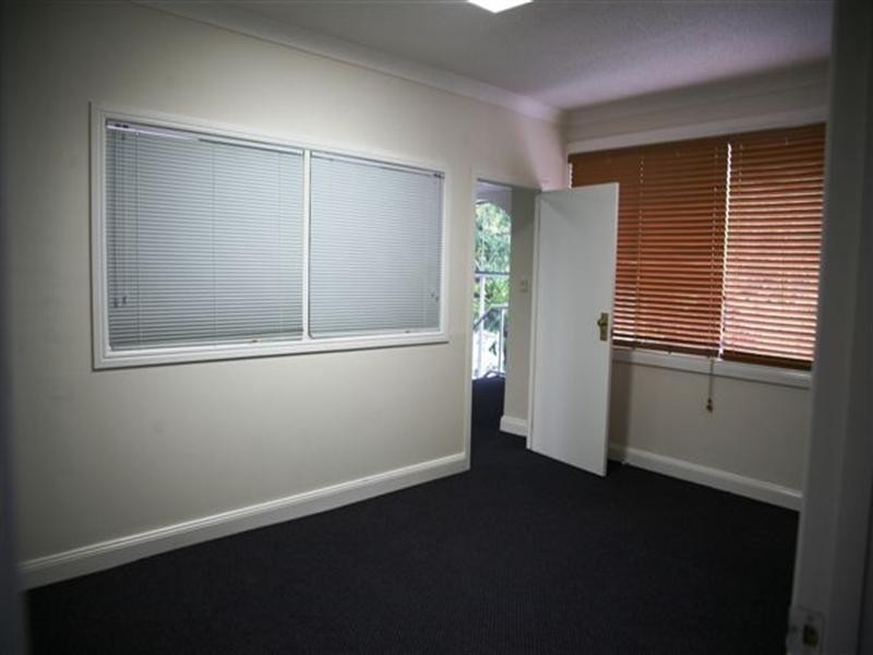 2/22 Vanessa Boulevard, Springwood QLD 4127