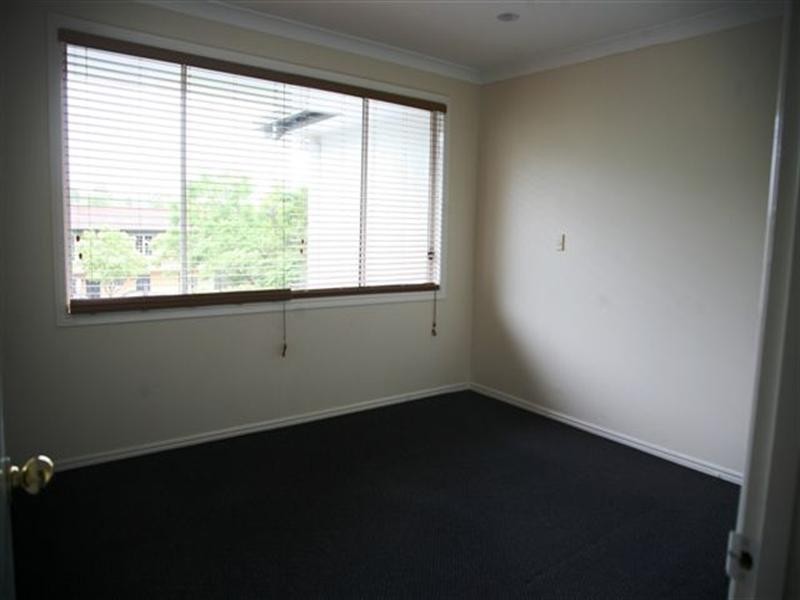 2/22 Vanessa Boulevard, Springwood QLD 4127