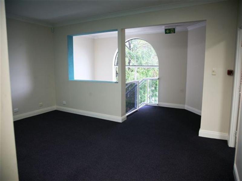 2/22 Vanessa Boulevard, Springwood QLD 4127