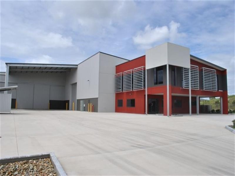 18 Lions Park Road, Yatala QLD 4207