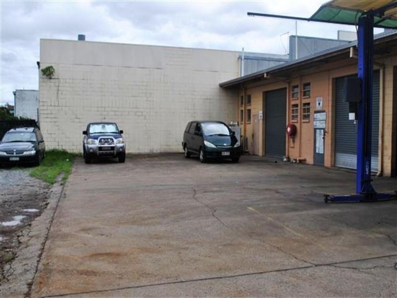 3287 Logan Road, Underwood QLD 4119