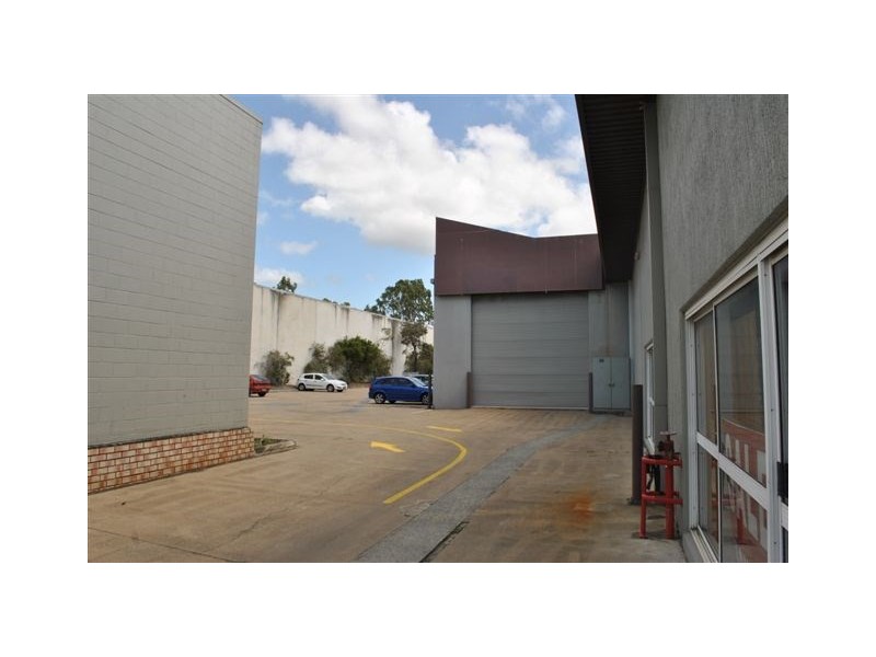 75 Redland Bay Road, Capalaba QLD 4157