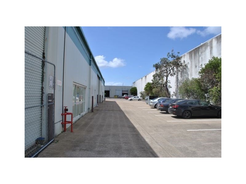 75 Redland Bay Road, Capalaba QLD 4157