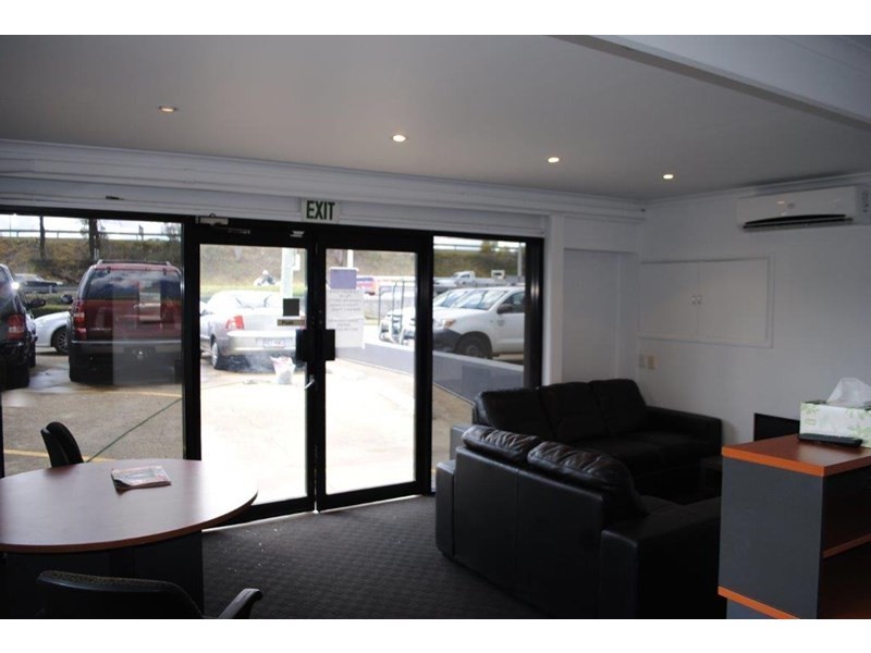 3335 Pacific Highway, Slacks Creek QLD 4127