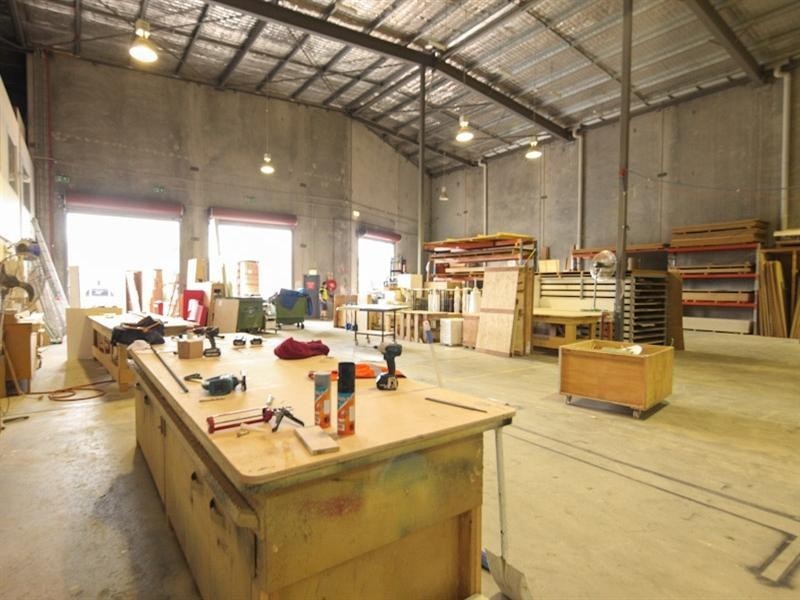 42-44 Nealdon Drive, Meadowbrook QLD 4131