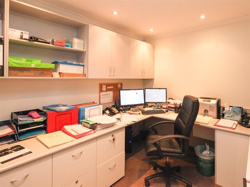 42-44 Nealdon Drive, Meadowbrook QLD 4131