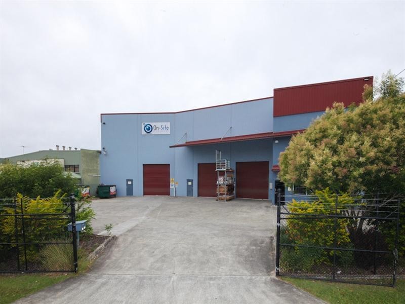 42-44 Nealdon Drive, Meadowbrook QLD 4131