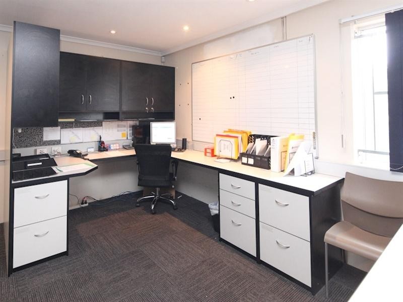 42-44 Nealdon Drive, Meadowbrook QLD 4131