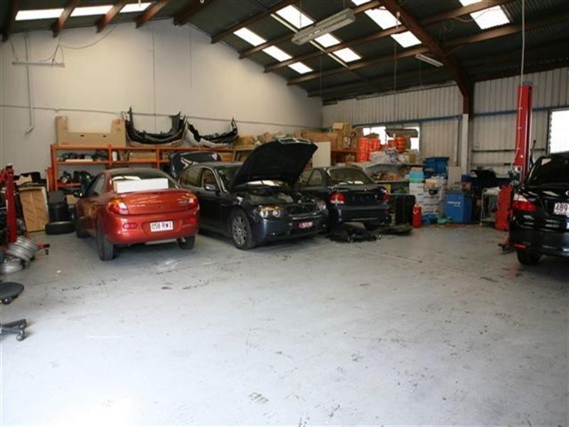 77 Moss Street, Slacks Creek QLD 4127