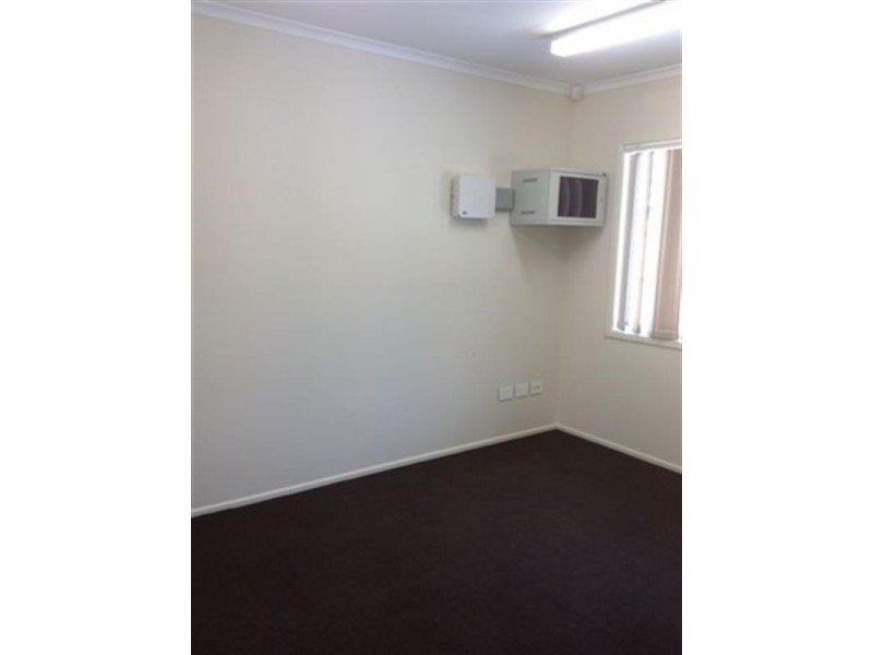 27 Vanessa Boulevard, Springwood QLD 4127