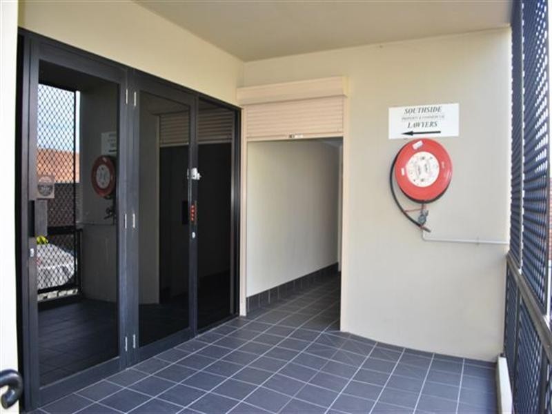 Unit 3/2 Collene Grove, Springwood QLD 4127