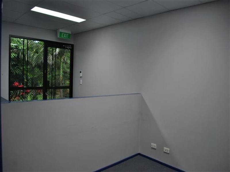 Unit 3/2 Collene Grove, Springwood QLD 4127