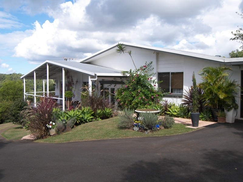 Mapleton QLD 4560