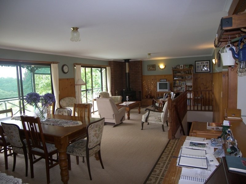64 Johnson Road, Mapleton QLD 4560