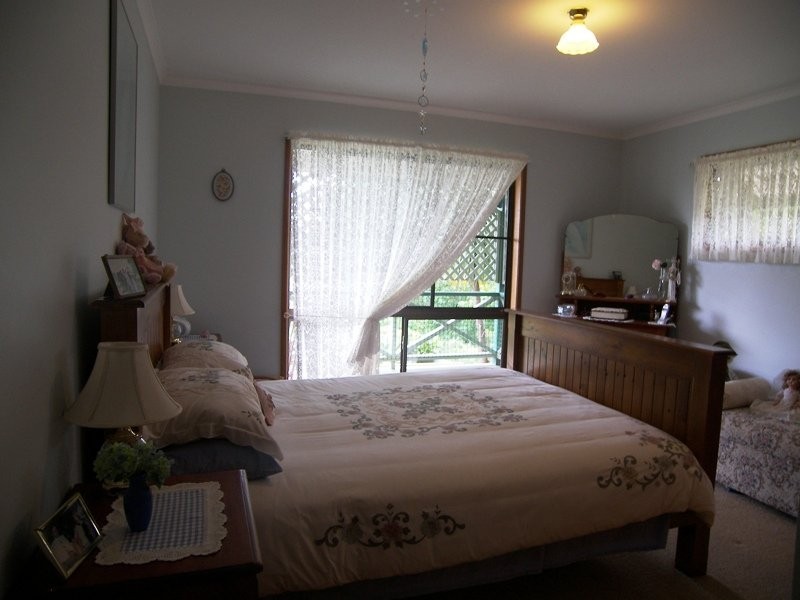 64 Johnson Road, Mapleton QLD 4560