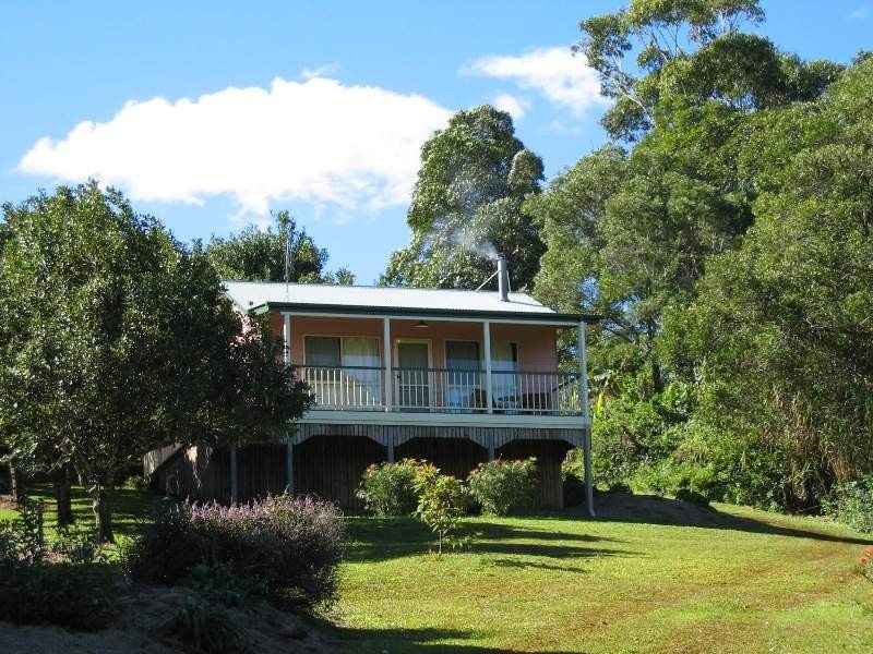 64 Johnson Road, Mapleton QLD 4560