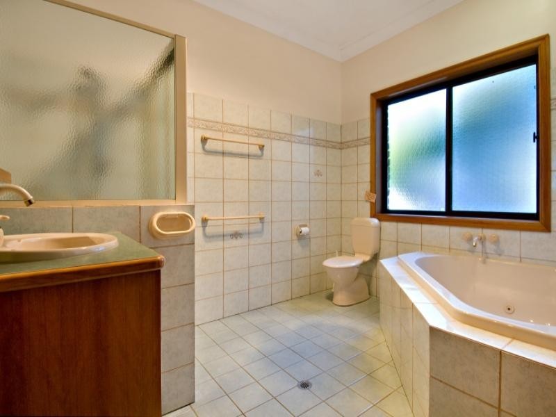 North Maleny QLD 4552