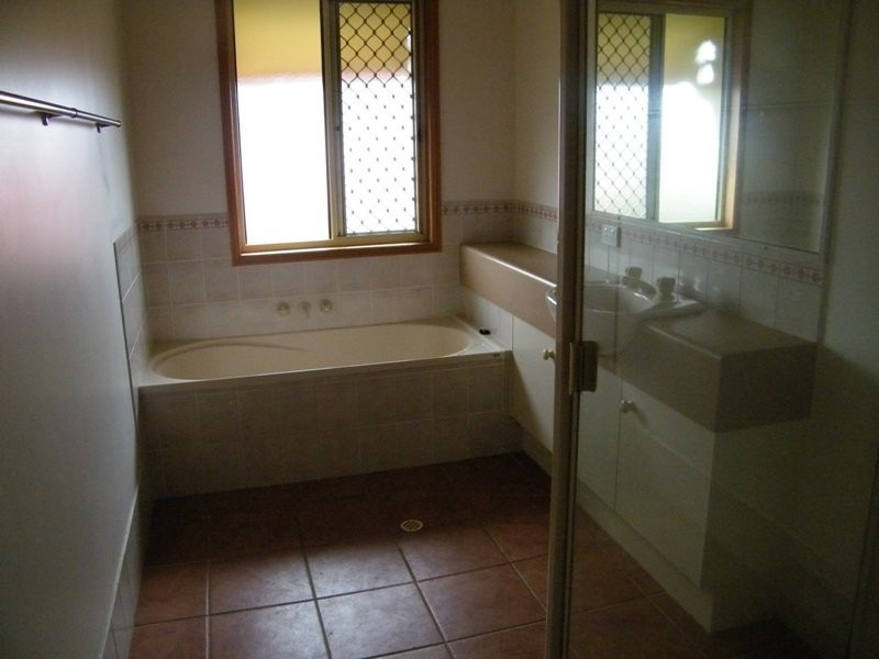 8 Cedar  Grove Court, Maleny QLD 4552