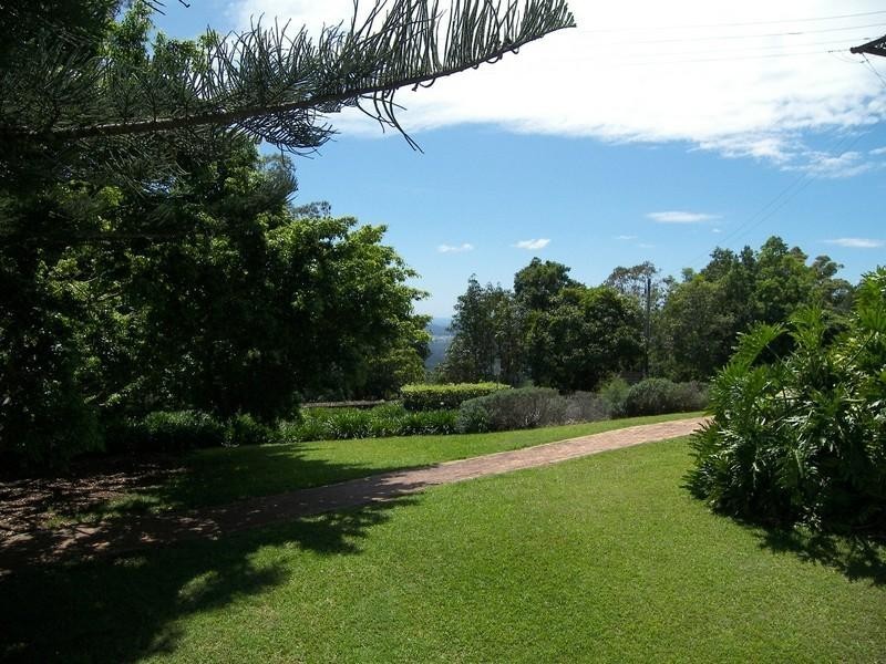 1 Western Avenue, Montville QLD 4560