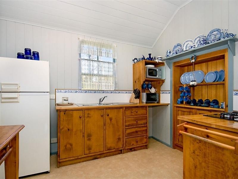 1 Western Avenue, Montville QLD 4560