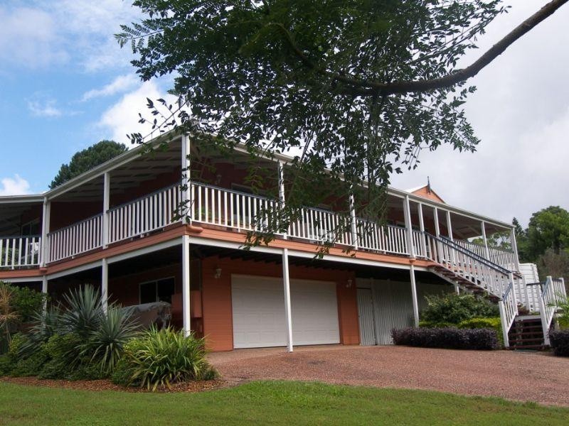 12 Grandview Road, Maleny QLD 4552