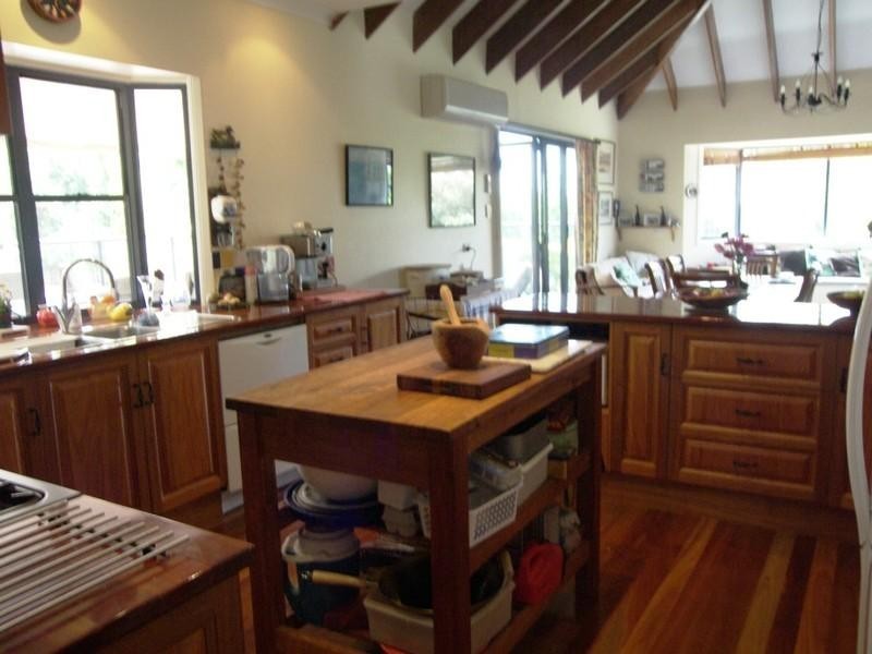 8 Lansdowne Rise, Maleny QLD 4552