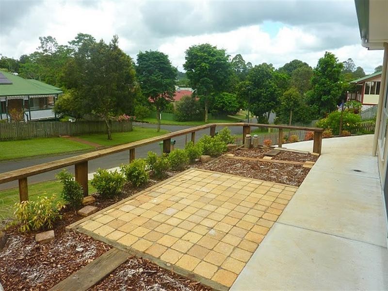 23 Fig Street, Maleny QLD 4552