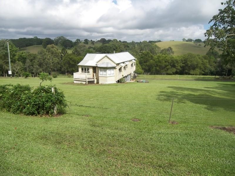 78 Dixon Avenue, Maleny QLD 4552