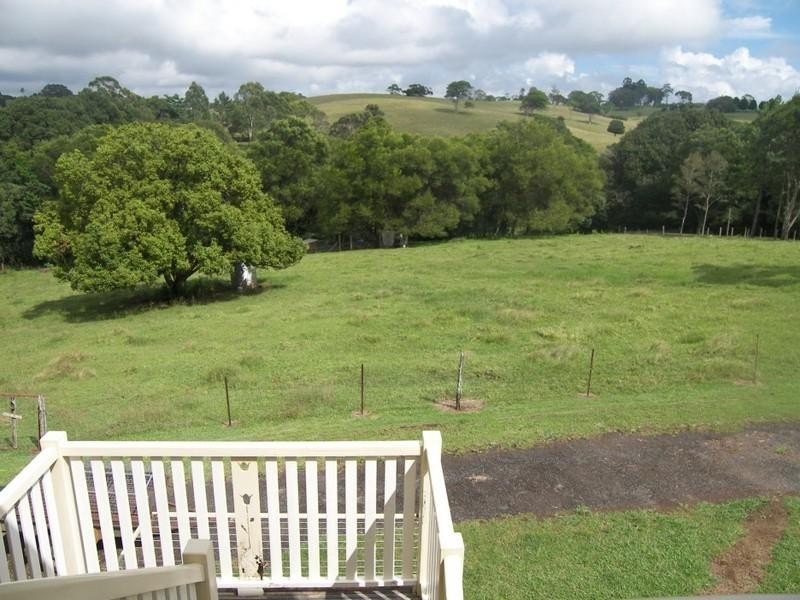 78 Dixon Avenue, Maleny QLD 4552