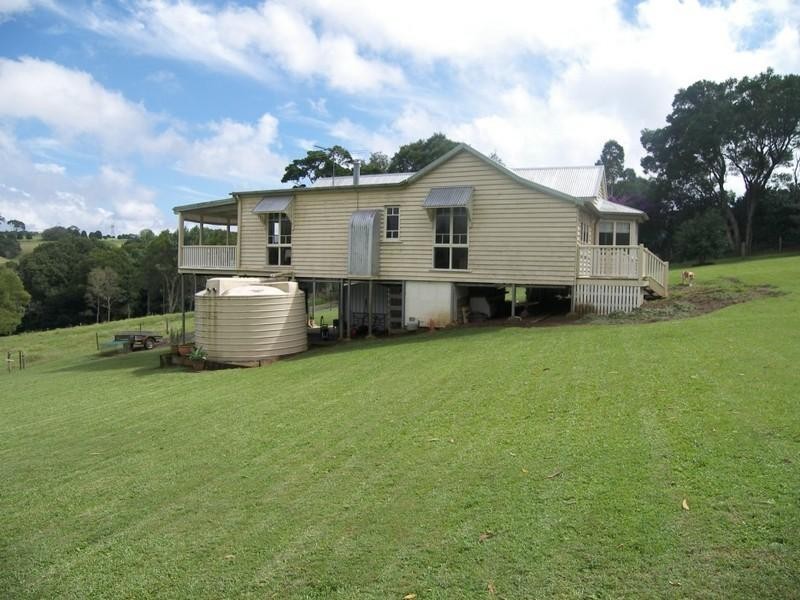 78 Dixon Avenue, Maleny QLD 4552