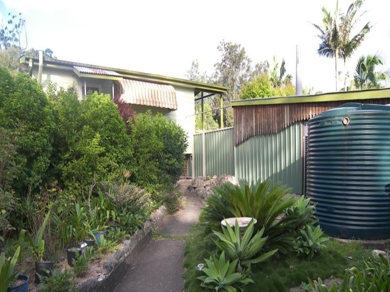 Cambroon QLD 4552