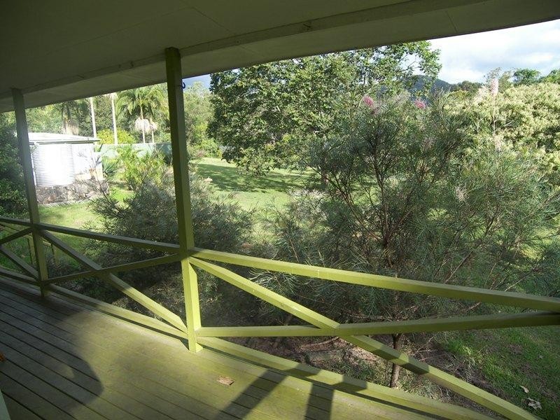 Cambroon QLD 4552