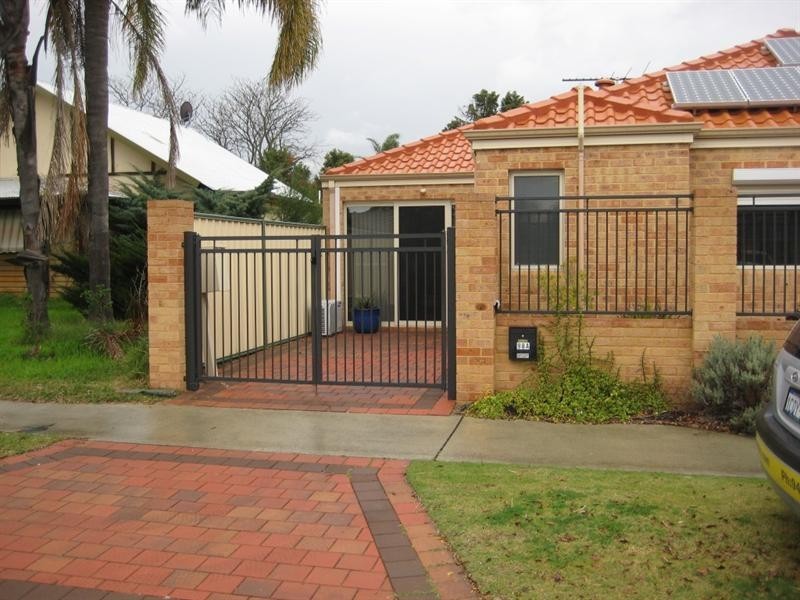 98a Eudoria Street, Gosnells WA 6110