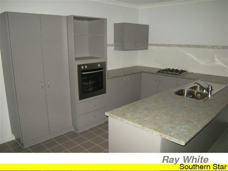 18 Jeffrey Loop, Brookdale WA 6112