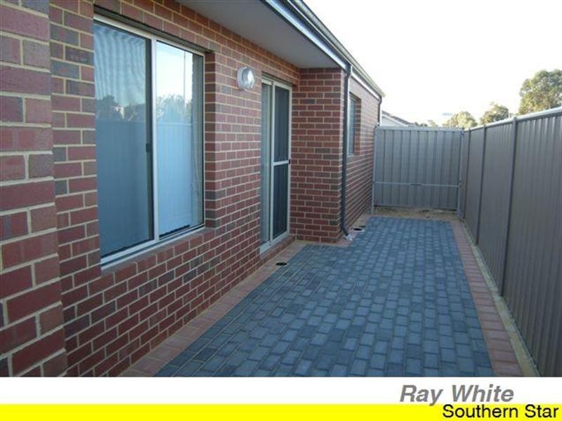 18 Jeffrey Loop, Brookdale WA 6112